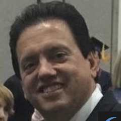 Wallace Laracuenta, MD